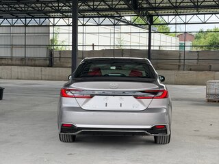 2025 Toyota Camry IX (XV80) China Market, серебристый, 4200000 рублей, вид 5