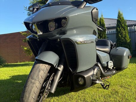 2018 Yamaha Star Eluder, серый, 1742779 рублей, вид 3