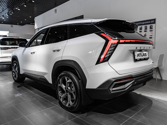 2026 Geely Atlas II, белый - вид 2
