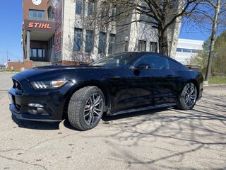 2017 Ford Mustang VI, чёрный, 2580000 рублей, вид 2