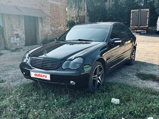 2000 Mercedes-Benz C-Класс 180 II (W203), чёрный, 520000 рублей, вид 2