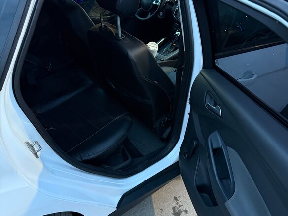 2013 Ford Focus III, белый, 530000 рублей - вид 12