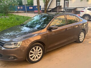 2012 Volkswagen Jetta VI, коричневый, 725000 рублей, вид 3