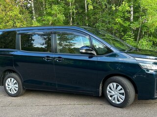 2018 Toyota Voxy III (R80) Рестайлинг, синий, 2600000 рублей, вид 4