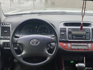 2004 Toyota Camry V (XV30) Рестайлинг, серебристый, 850000 рублей, вид 3