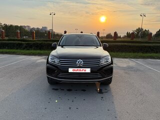 2015 Volkswagen Touareg II Рестайлинг, чёрный, 2700000 рублей, вид 2