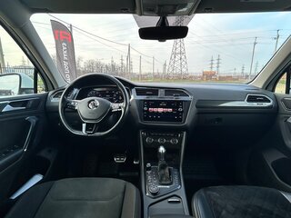 2017 Volkswagen Tiguan II, белый, 2390000 рублей, вид 5