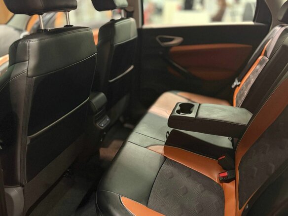 2026 Lada (ВАЗ) Vesta SW Cross I Рестайлинг (NG), серый - вид 5
