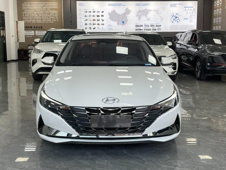 2022 Hyundai Elantra VII (CN7), белый, 1690000 рублей, вид 3