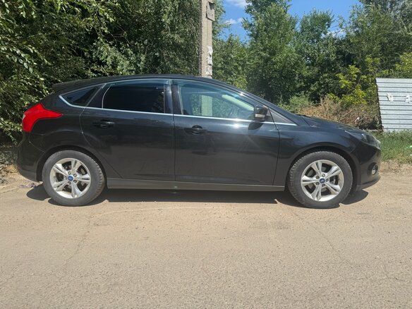 2012 Ford Focus III, чёрный, 1050000 рублей - вид 2