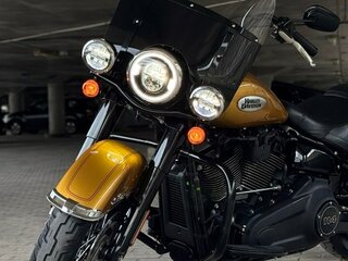 2023 Harley-Davidson Heritage Classic, золотистый, 1580221 рублей, вид 3