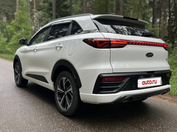 2023 JAC JS6, белый, 1750000 рублей - вид 4