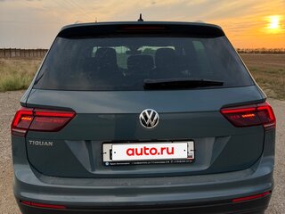 2019 Volkswagen Tiguan II, серый, 2550000 рублей, вид 4