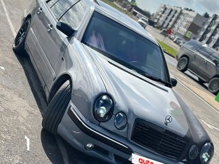 1996 Mercedes-Benz E-Класс 230 II (W210, S210), серебристый, 500000 рублей, вид 5