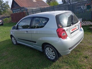 2009 Chevrolet Aveo I Рестайлинг, серебристый, 550000 рублей, вид 5