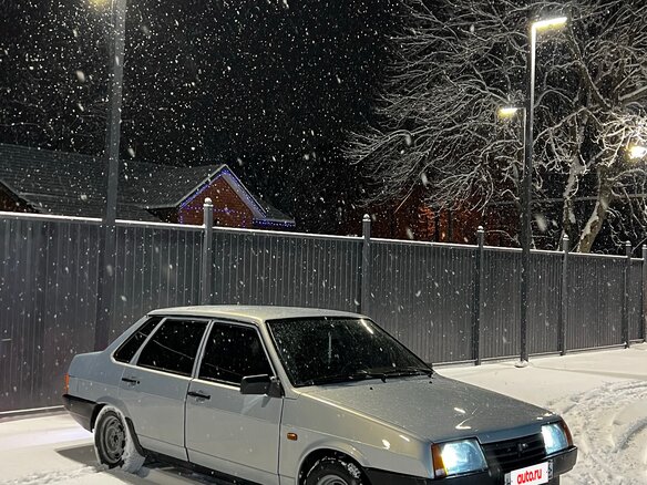 2001 Lada (ВАЗ) 21099, серебристый, 280000 рублей - вид 1