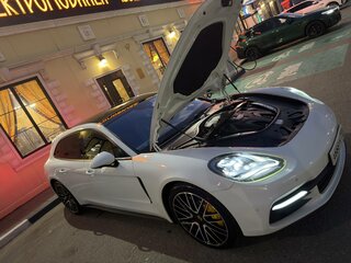 2019 Porsche Panamera 4 Sport Turismo II, белый, 6000000 рублей, вид 2