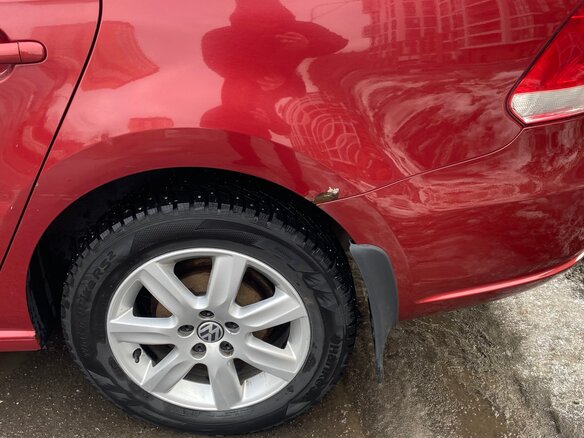 2013 Volkswagen Polo V, красный, 700000 рублей - вид 12