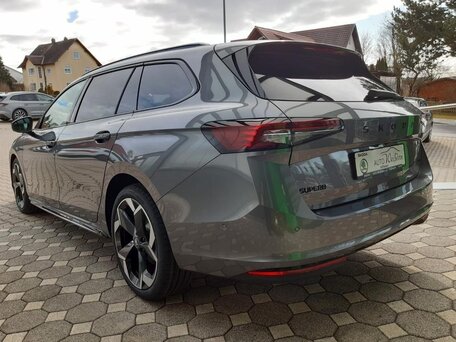 2026 Skoda Superb IV, серый, 1990000 рублей, вид 4