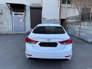 2015 Hyundai Elantra V (MD) Рестайлинг, белый, 1100000 рублей, вид 4