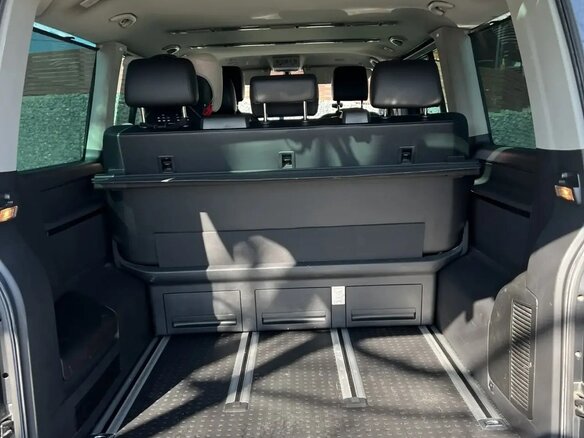2019 Volkswagen Multivan T6, серый, 3900000 рублей - вид 13