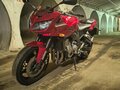 2008 Yamaha FZ1, красный, 450000 рублей