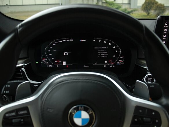 2021 BMW 5 серии 540i xDrive VII (G30/G31/G38) Рестайлинг, серый, 4474483 рублей - вид 12