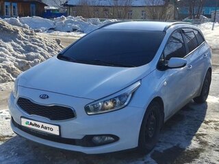 2014 Kia Ceed II, белый, 1040000 рублей, вид 4