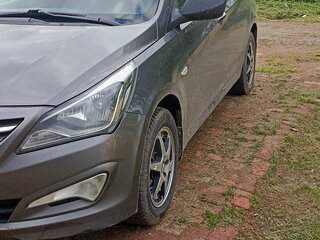 2014 Hyundai Solaris I Рестайлинг, серый, 700000 рублей, вид 1