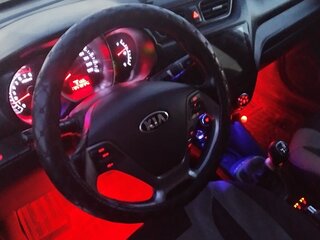 2016 Kia Rio III Рестайлинг, белый, 850000 рублей, вид 5