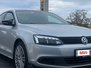 2012 Volkswagen Jetta VI, серебристый, 950000 рублей, вид 3