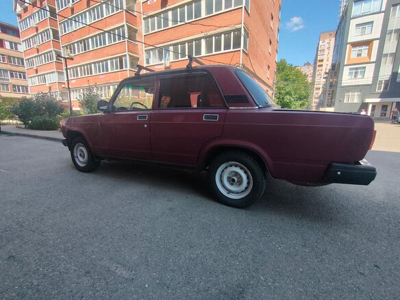 2002 Lada (ВАЗ) 2107, пурпурный - вид 7