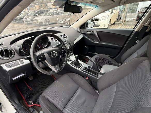 2011 Mazda 3 II (BL), белый, 760000 рублей - вид 5