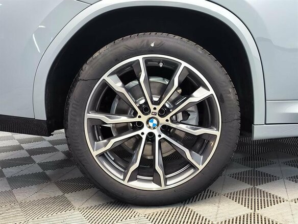 2024 BMW X4 30i II (G02) Рестайлинг, серый - вид 24