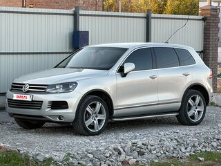2011 Volkswagen Touareg II, серебристый, 2000000 рублей, вид 1