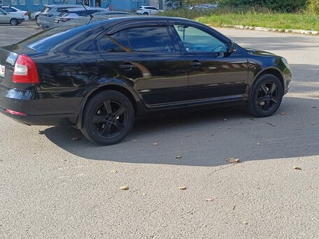 2011 Skoda Octavia II (A5) Рестайлинг, чёрный, 505000 рублей, вид 4
