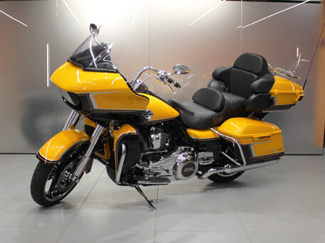2022 Harley-Davidson CVO Road Glide, жёлтый, 5407633 рублей, вид 4