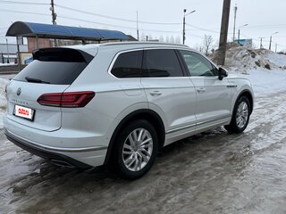 2020 Volkswagen Touareg III, белый, 5495000 рублей, вид 5