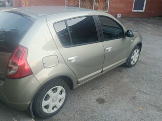 2011 Renault Sandero I, бежевый, 685000 рублей, вид 5