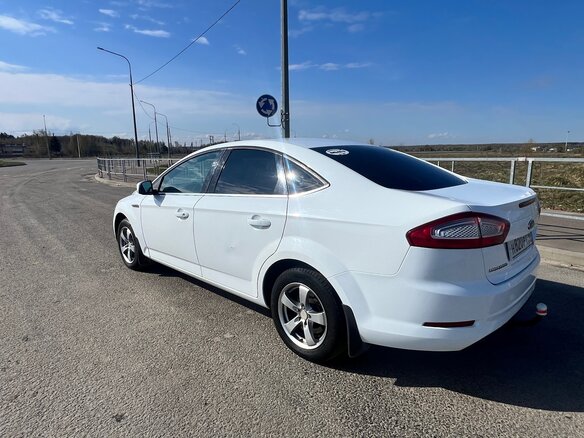 2013 Ford Mondeo IV Рестайлинг, белый, 750000 рублей - вид 19