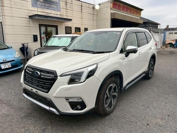 2023 Subaru Forester V Рестайлинг, белый, 2360000 рублей