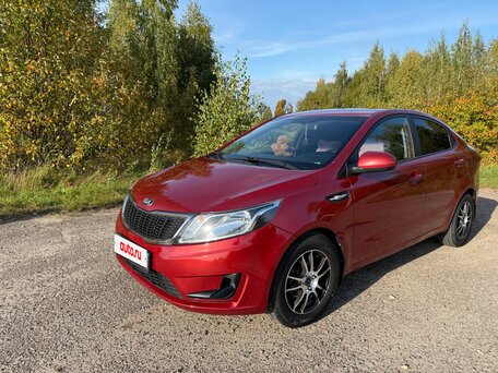 2013 Kia Rio III, красный, 690000 рублей, вид 1