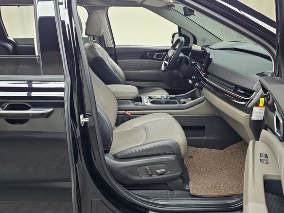 2025 Kia Carnival IV Рестайлинг, чёрный - вид 15