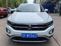 2023 Volkswagen T-Roc I Рестайлинг, белый, 1890000 рублей - вид 1