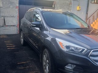 2017 Ford Kuga II Рестайлинг, серый, 1500000 рублей, вид 3