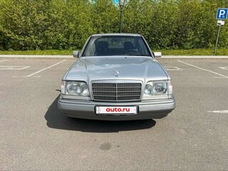 1994 Mercedes-Benz E-Класс 220 I (W124), серый, 1299000 рублей, вид 4