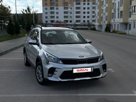 2021 Kia Rio X IV Рестайлинг, серый, 1540000 рублей, вид 3