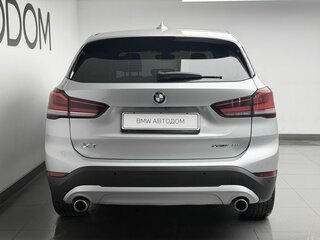 2021 BMW X1 20i xDrive II (F48) Рестайлинг, серебристый, 3148050 рублей, вид 3