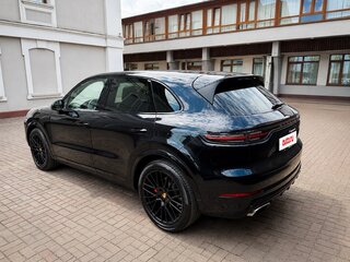 2020 Porsche Cayenne III, чёрный, 9550000 рублей, вид 4