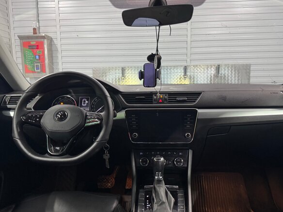 2018 Skoda Superb III, чёрный, 1750000 рублей - вид 15